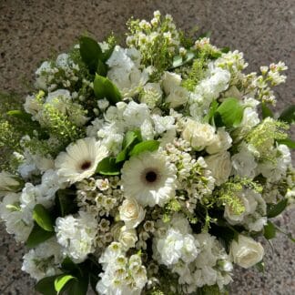 Bouquet de fleurs blanches - Fleuriste Montréal Le Jardin de Mathilde