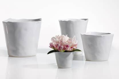 WHITE JOURNEY PLANTER