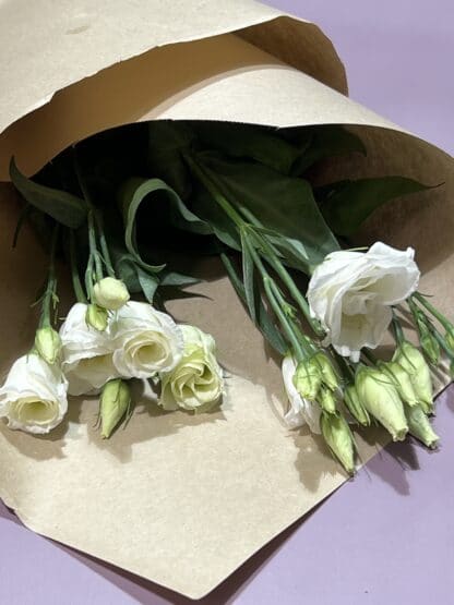 Lisianthus at the bunch - Image 2
