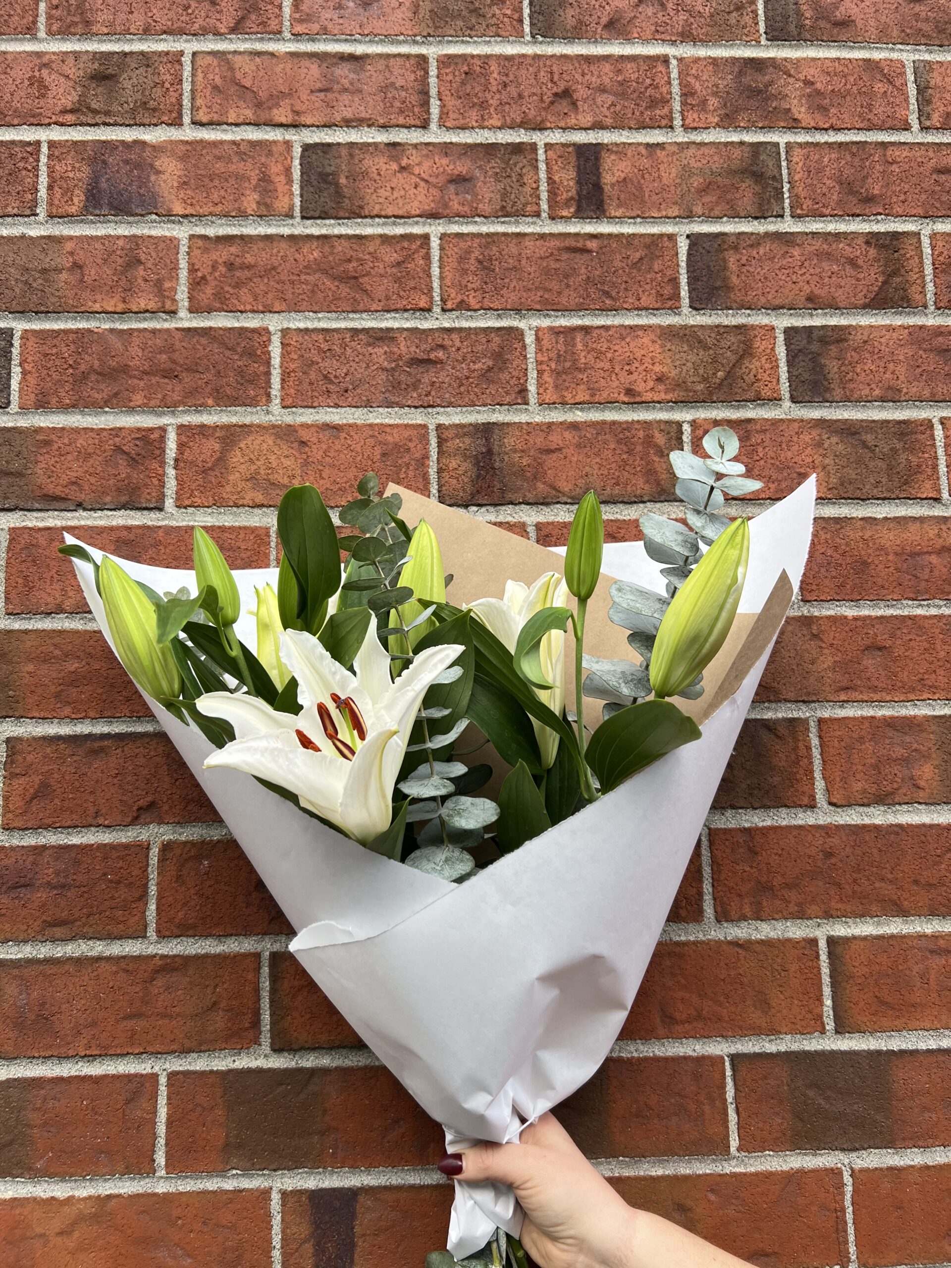 BOUQUET LYS ORIENTAL ET SON FEUILLAGE