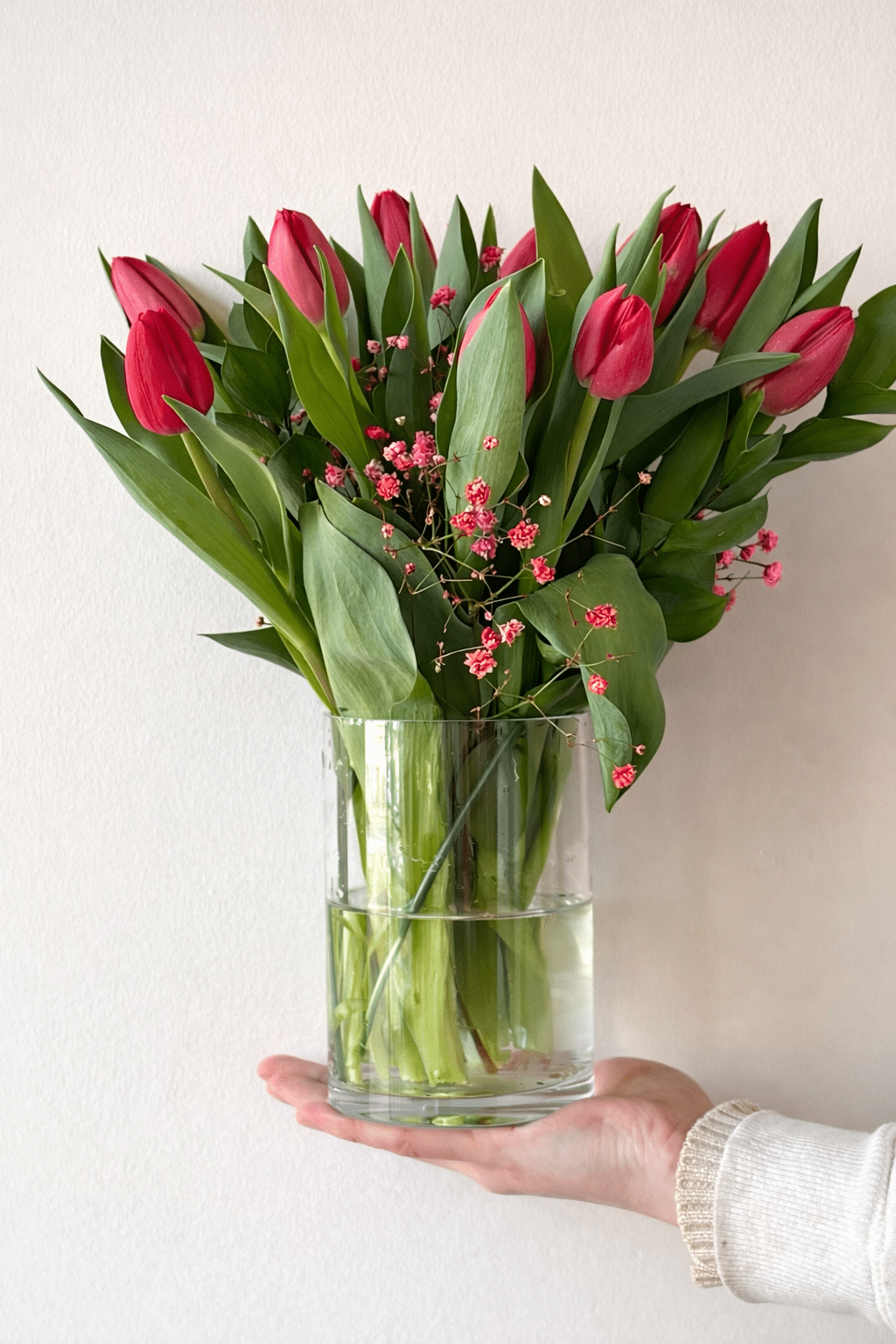 Tulipes de Pâques et son vase